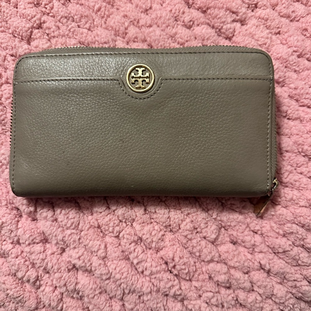 Tory Burch Taupe Leather Wallet